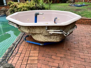 Jacuzzi - Ad posted by Manie du plessis