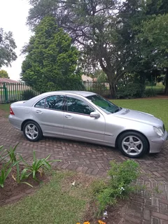 2004 Mercedes-Benz C-Class Sedan