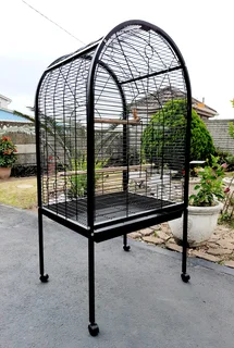 Xtra large cage.
