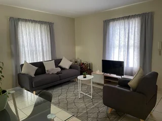 Room to Rent in 2-Bedroom Apartment – Parklands (Available 1 Feb 2026)