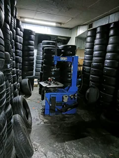 Am selling good second hand tyres in good condition