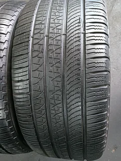 275/45/21 Very nice condition tyres for sale