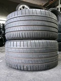 325/40/21 Very nice condition tyres for sale