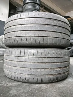 265/30/21 Very nice condition tyres for sale