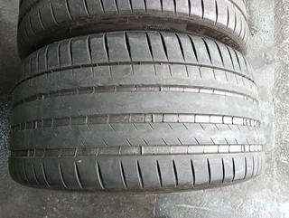295/30/21 Very nice condition tyres for sale