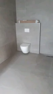 BUILDER, HANDYMAN IS AVAILABLE.