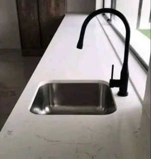 Supplier&amp;installers of granite,quartz&amp;ceaserstone countertops.