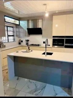 Granite,quartz kitchen&amp;bathroom tops.