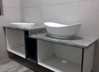 Granite,quartz kitchen&amp;bathroom tops.