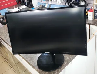 Samsung C27F390FHA 27" LED Full HD 1080p Curved Monitor Preowned
