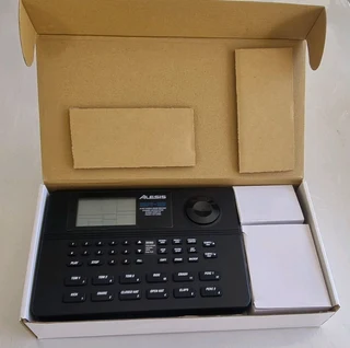 Alesis SR-16 Drum Machine for sale: