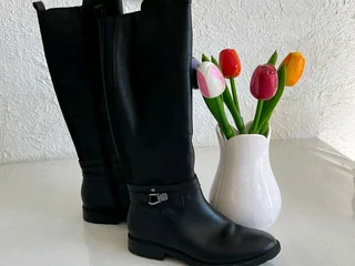 Good Looking Green Cross Real Leather Boots for Women for sale: