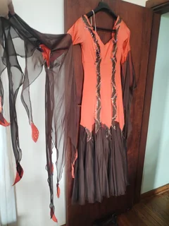 Dresses ballgowns dancing size 36 to 38