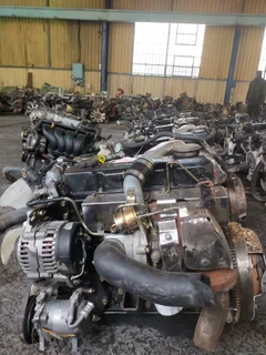 nissan QD32 3.2 4cylinder 4x4 double cab OHV injection pump engine avail