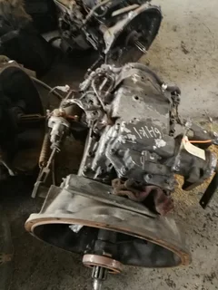 isuzu 6HK1 7.8L 6cylinder truck gearbox