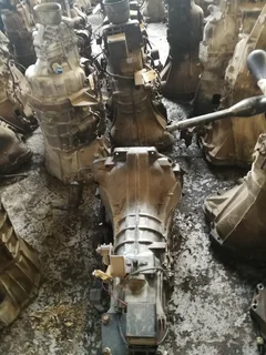 hyndai D4BH 2.6 H100 TRUCK 5SPD GEARBOX