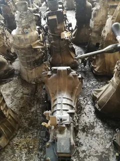 hyndai D4BH 2.6 H100 TRUCK 5SPD GEARBOX