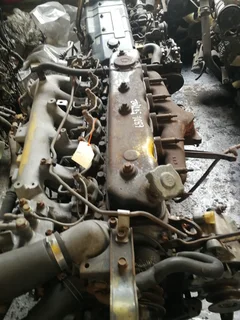 isizu 6bd1 6cyliner direct injection available now