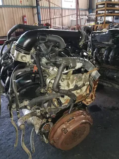 toyota 2tr 2.7l 4cylinder DOHC HILUX ND QUANTUM VVTI PETROL ENGINE
