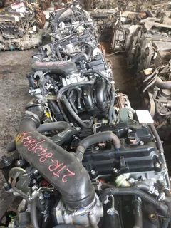 toyota 2tr 2.7l 4cylinder DOHC HILUX ND QUANTUM VVTI PETROL ENGINE