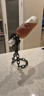 Chain wine bottle stand