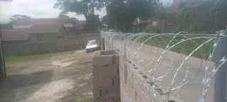 Razor Fencing