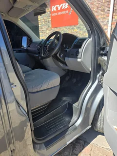 2011 Volkswagen T5 Double Cab R135 000 NEG