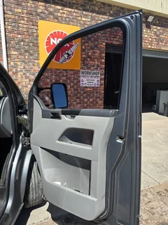 2011 Volkswagen T5 Double Cab R135 000 NEG