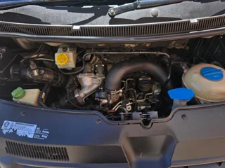 2011 Volkswagen T5 Double Cab R135 000 NEG