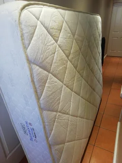 Queen bed with frame and pedastals