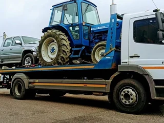 Cross border tractors/vehicles transport available 24/7--negotiable rates