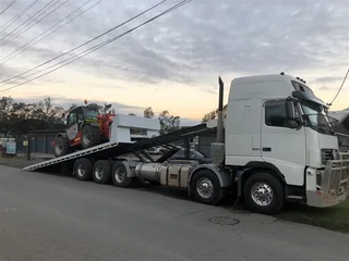 Namibia/Angola  express transport--Machinery/general cargo