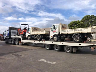 Heavy duty towing 24/7--country wide/cross border