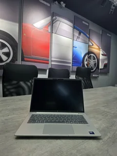 HP EliteBook 640 G11 14-inch - Intel Core Ultra 7 155U 512GB SSD 16GB RAM Win 11 Pro