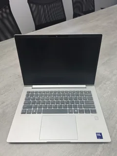 HP EliteBook 640 G11 14-inch - Intel Core Ultra 7 155U 512GB SSD 16GB RAM Win 11 Pro