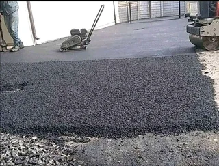 TAR DRIVEWAY,RETAINING WALL ,PRECAST FENCE