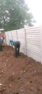TAR DRIVEWAY,RETAINING WALL ,PRECAST FENCE