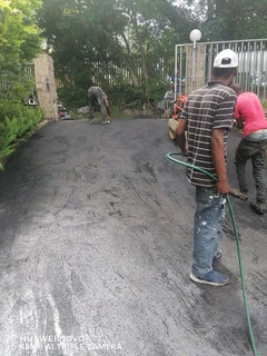 TAR DRIVEWAY,RETAINING WALL ,PRECAST FENCE