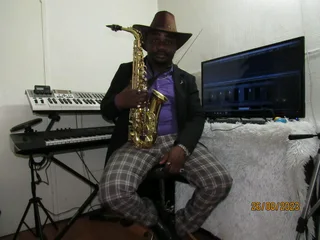 Kunle music  tutor