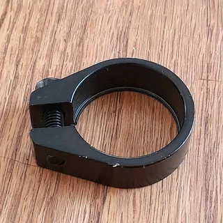  Single Bolt-On Bike Seat Post Clamp 31.8 mm (Black)