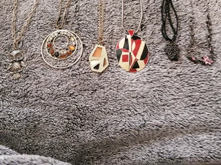 Necklaces x 6 all for R150