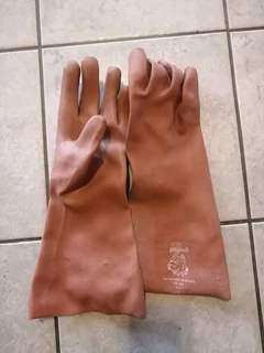 Gloves pvc long and short cuffed
