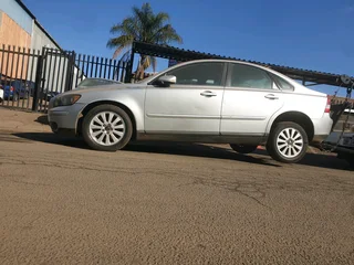 S40 2.4  2004-2008 Automatic Stripping For Spares 065 166 9216