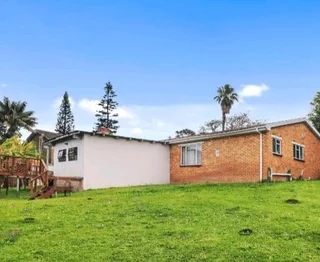 Beautiful 3 bedroom in sought-after area