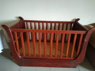 Cot - Ad posted by Monique Els