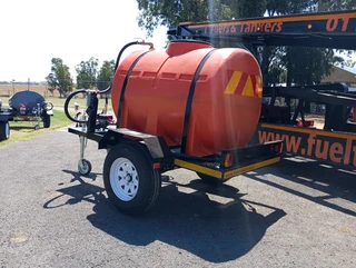 1000 liter  diesel bowser trailer