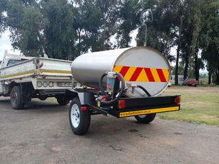 1000 liter  diesel bowser trailer