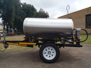 1000 liter  diesel bowser trailer