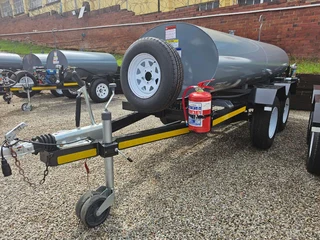 2000 liter diesle bowser trailer