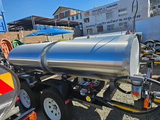2000 liter diesle bowser trailer